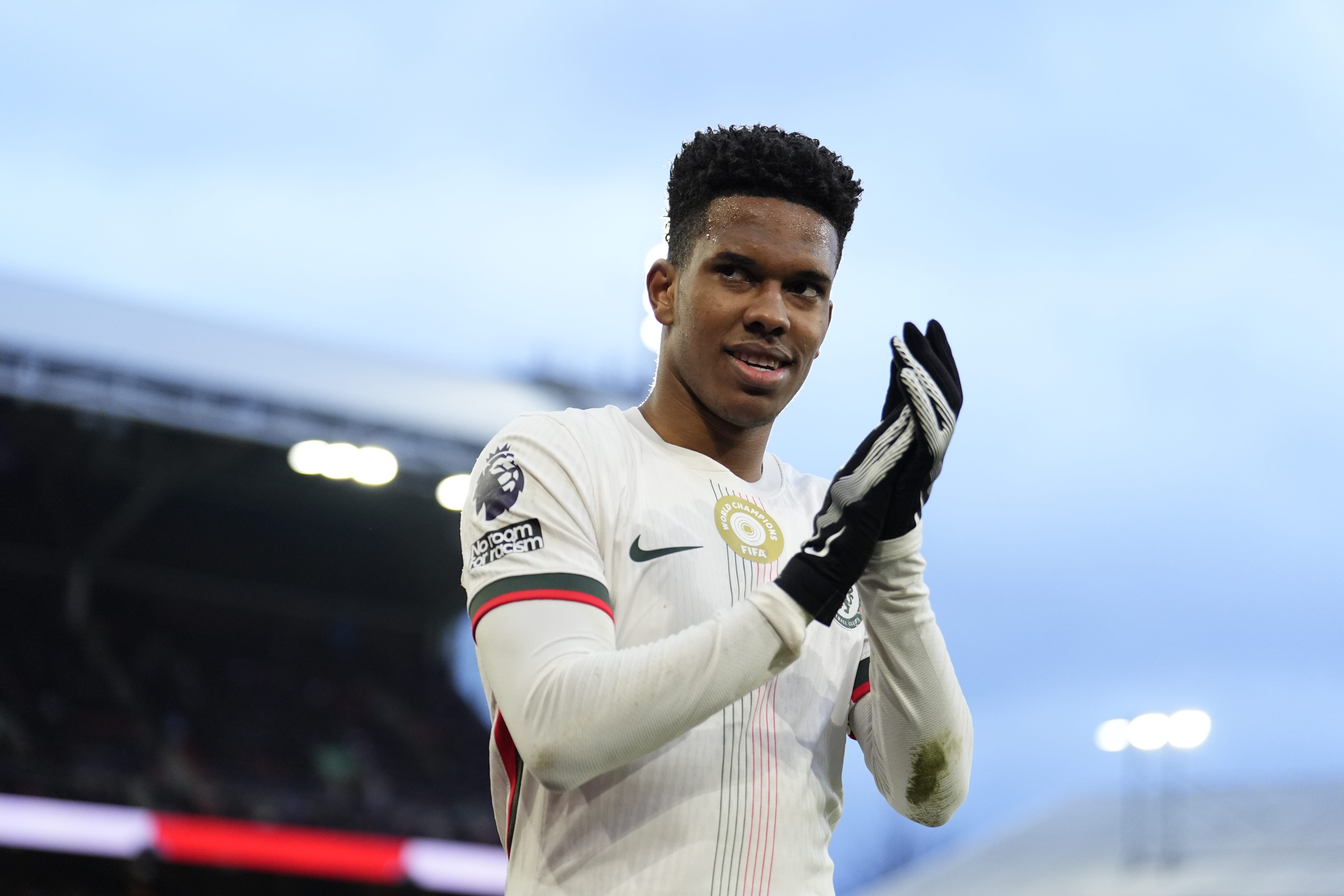 Estevao stars as Chelsea pile more pain on ailing Crystal Palace | The  Independent