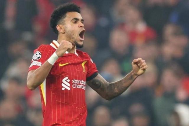 Thương vụ Luis Diaz sẽ còn khiến báo giới tốn nhiều giấy mực (Ảnh: GOAL)