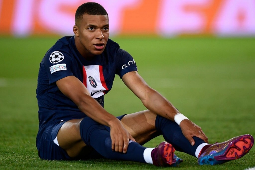 NÓNG: Giảng hòa bất thành, PSG ép buộc Mbappe cam kết tương lai 204738