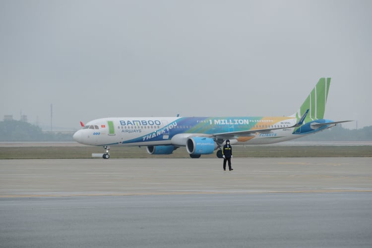 Trực tiếp lễ đón đội tuyển Việt Nam: Vinh danh các cô gái vàng 110224