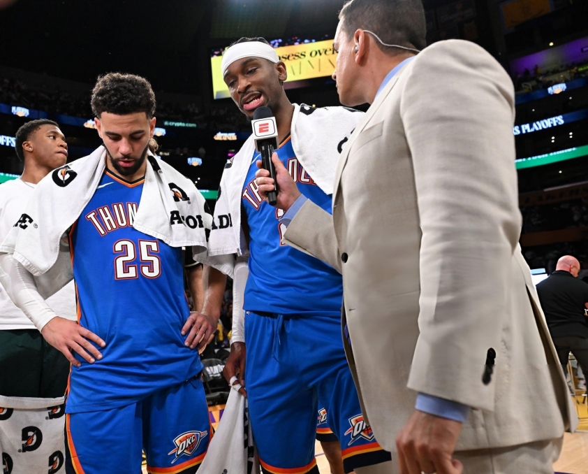 Lakers 'ăn chổi' ở play-off, LeBron James tính phương án giải nghệ 833069